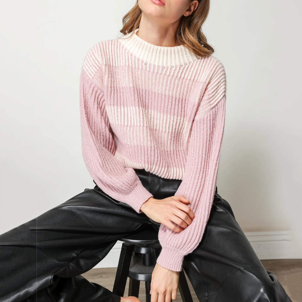 Pull rose et blanc à manches ballon