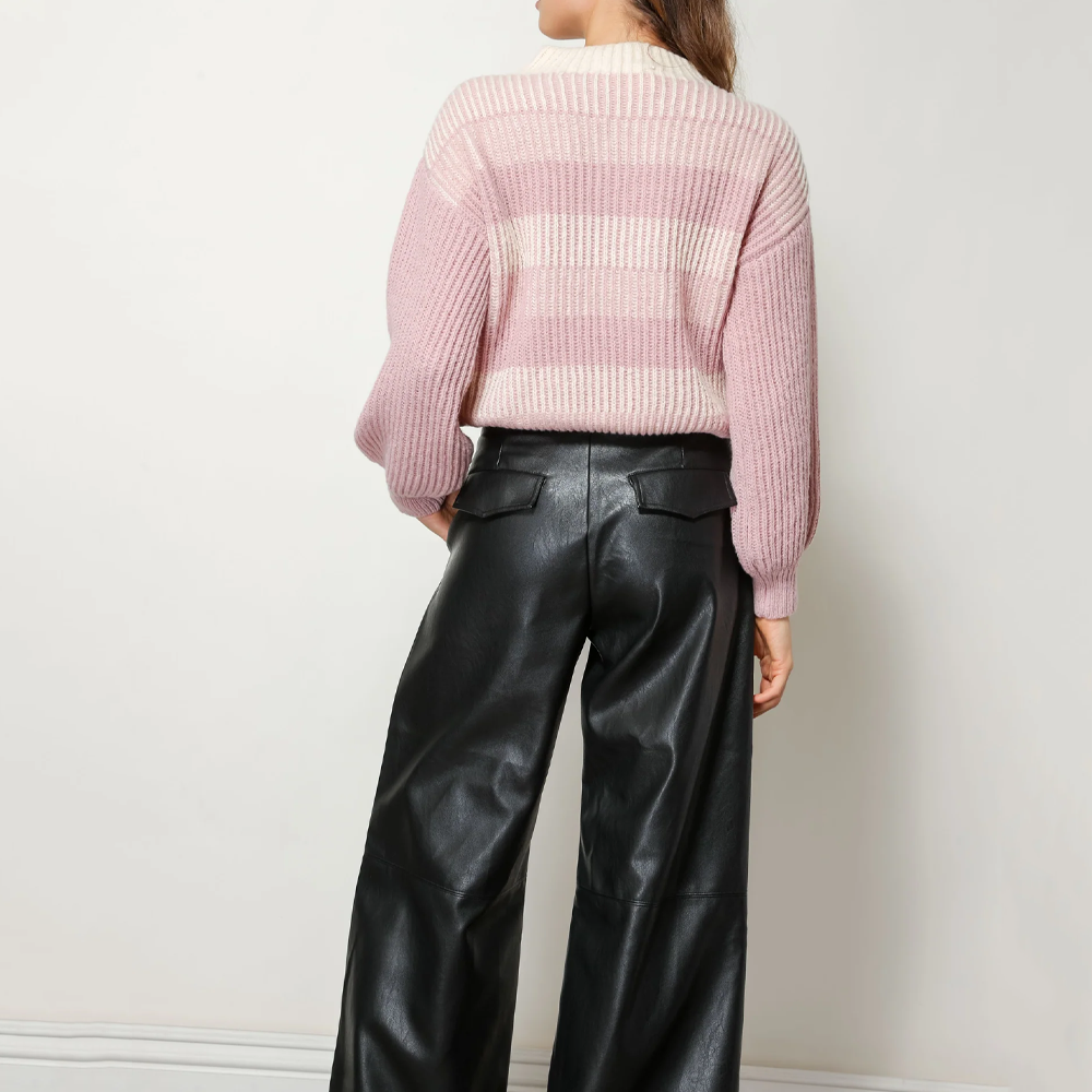 Pull rose et blanc à manches ballon