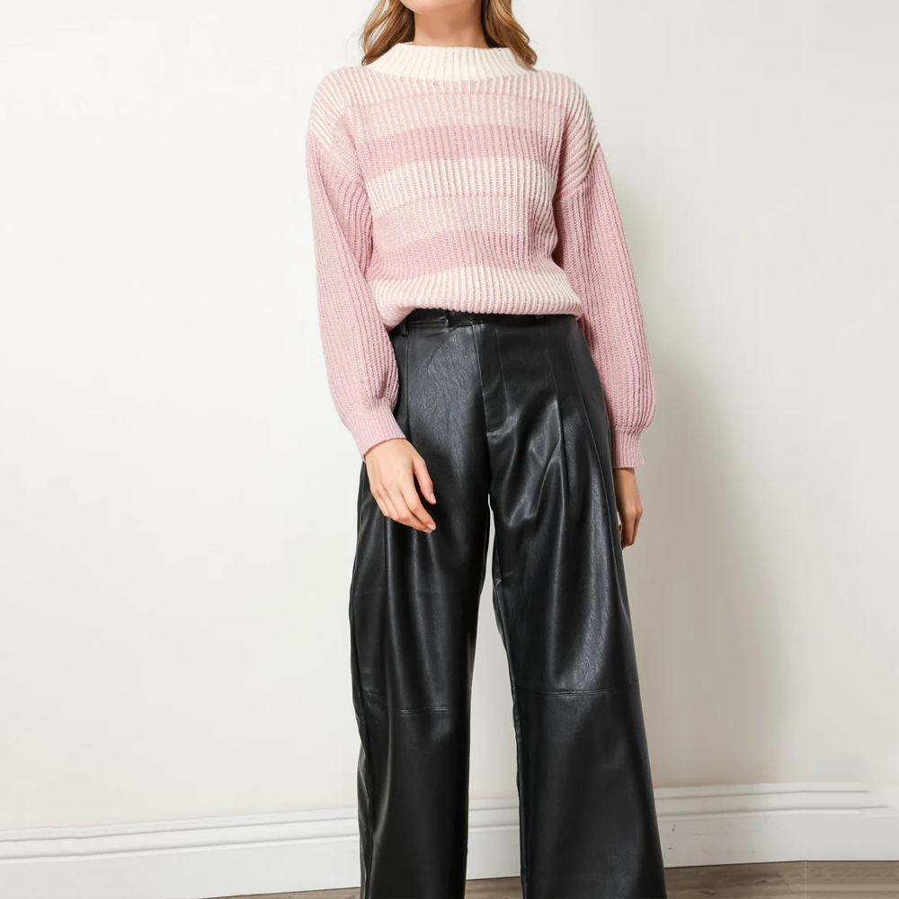 Pull rose et blanc à manches ballon